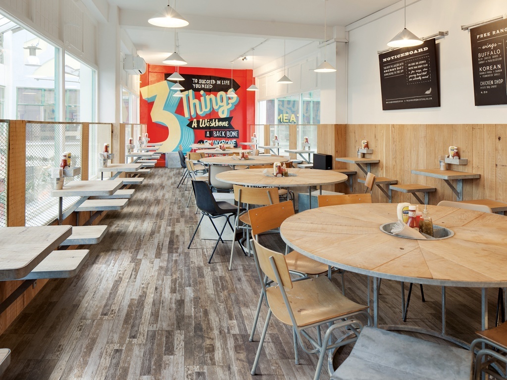 District: urban effect porcelain tiles