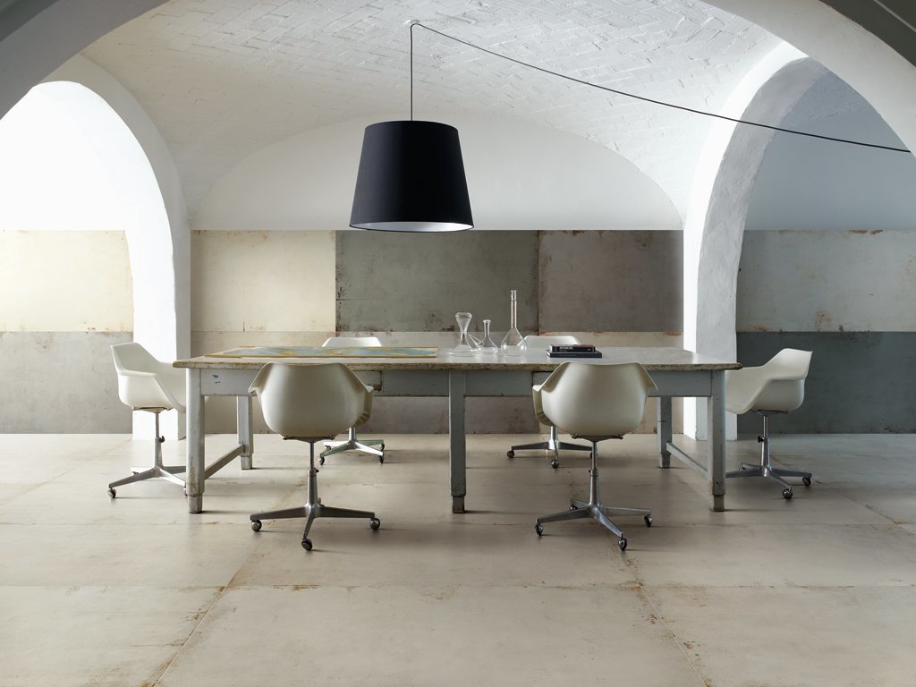 District: urban effect porcelain tiles