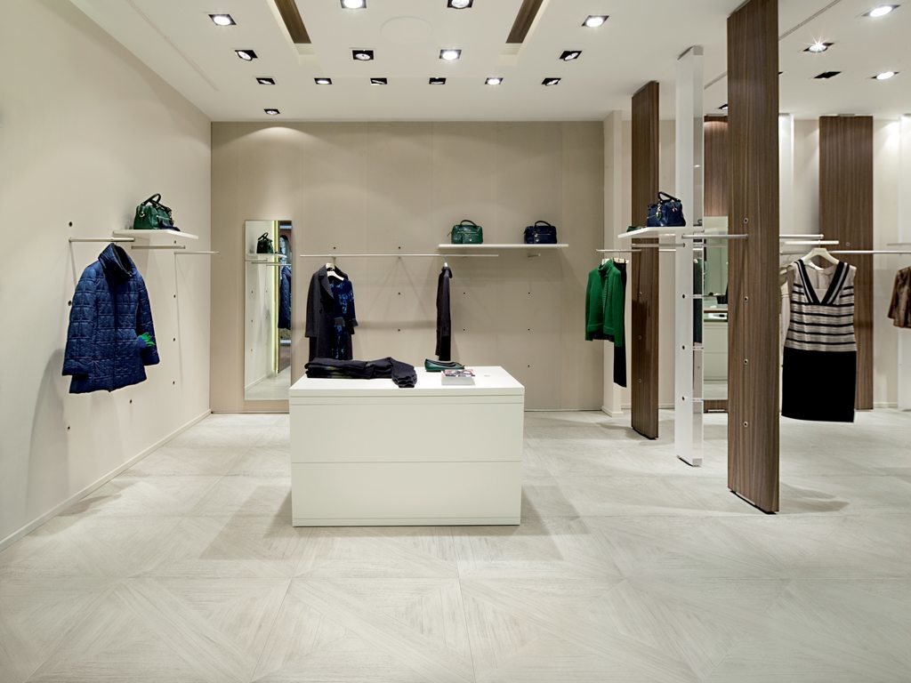 Italian Tiles That Look Like Embled Parquet Panels Mansion Mansion Wood Look Tiles Retail